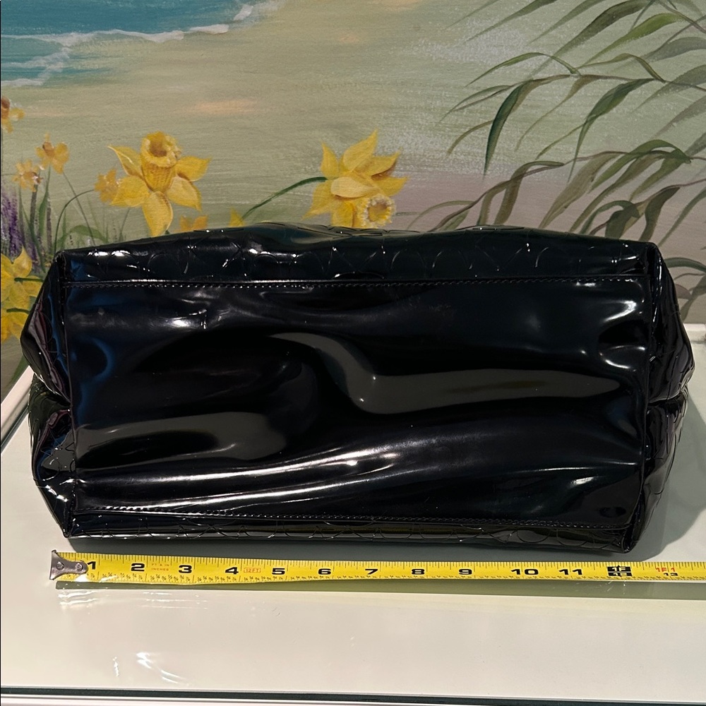 Kate Spade New York Sophie Shiny Black Patent Leather Tote. 13” x 10” x 6” - Picture 6 of 14